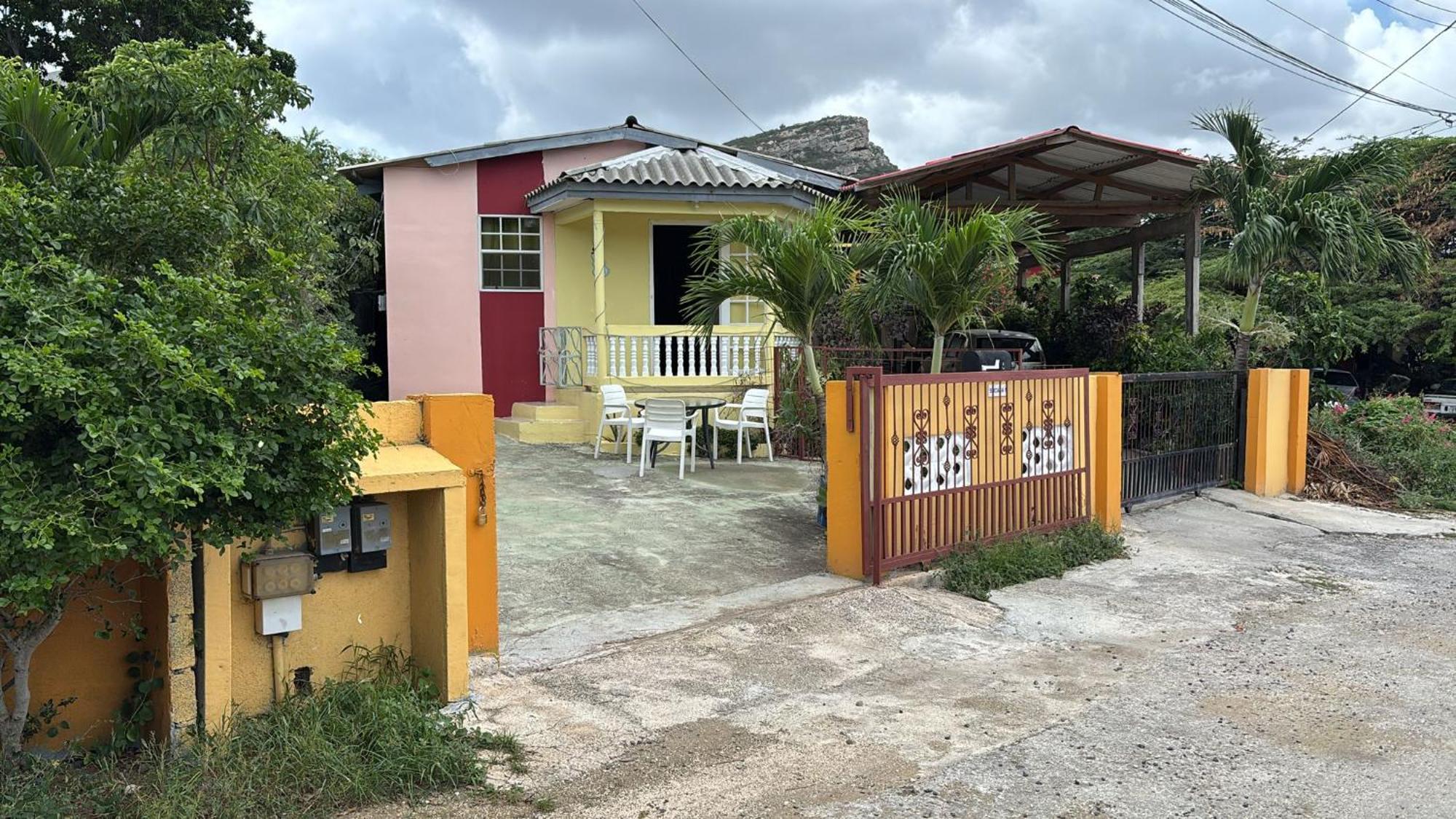 Sucasa Apartment Willemstad Bagian luar foto